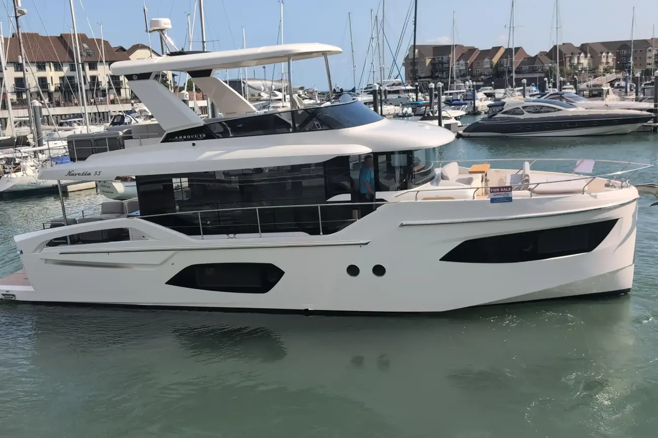 Thumbnail von Absolute Navetta 53 Explore Further