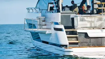 Thumbnail von Fairline Squadron 58 On Order