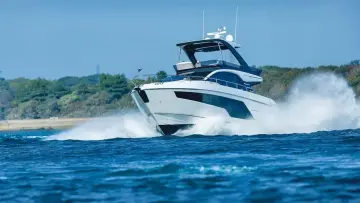Thumbnail von Fairline Squadron 58 On Order