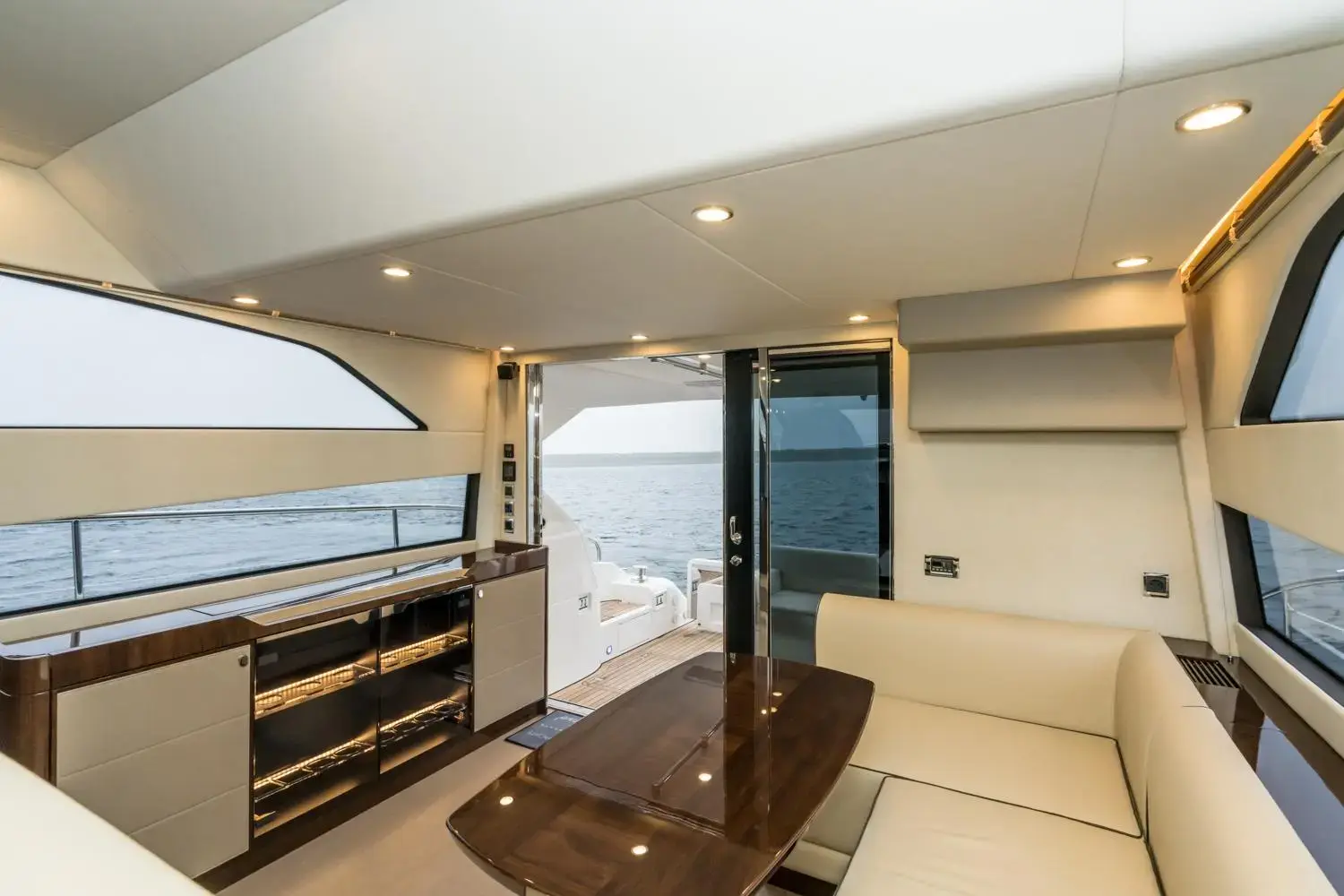 Thumbnail von Fairline Squadron 50 Availble to Order