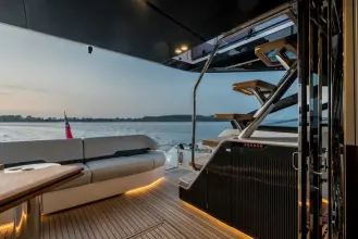 Thumbnail von Fairline Phantom 65 Availble to Order