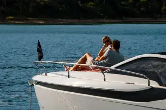 Thumbnail von Fairline F Line 33 Outboard New Cockpit Layout