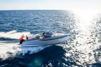 Thumbnail von Fairline F Line 33 Outboard New Cockpit Layout