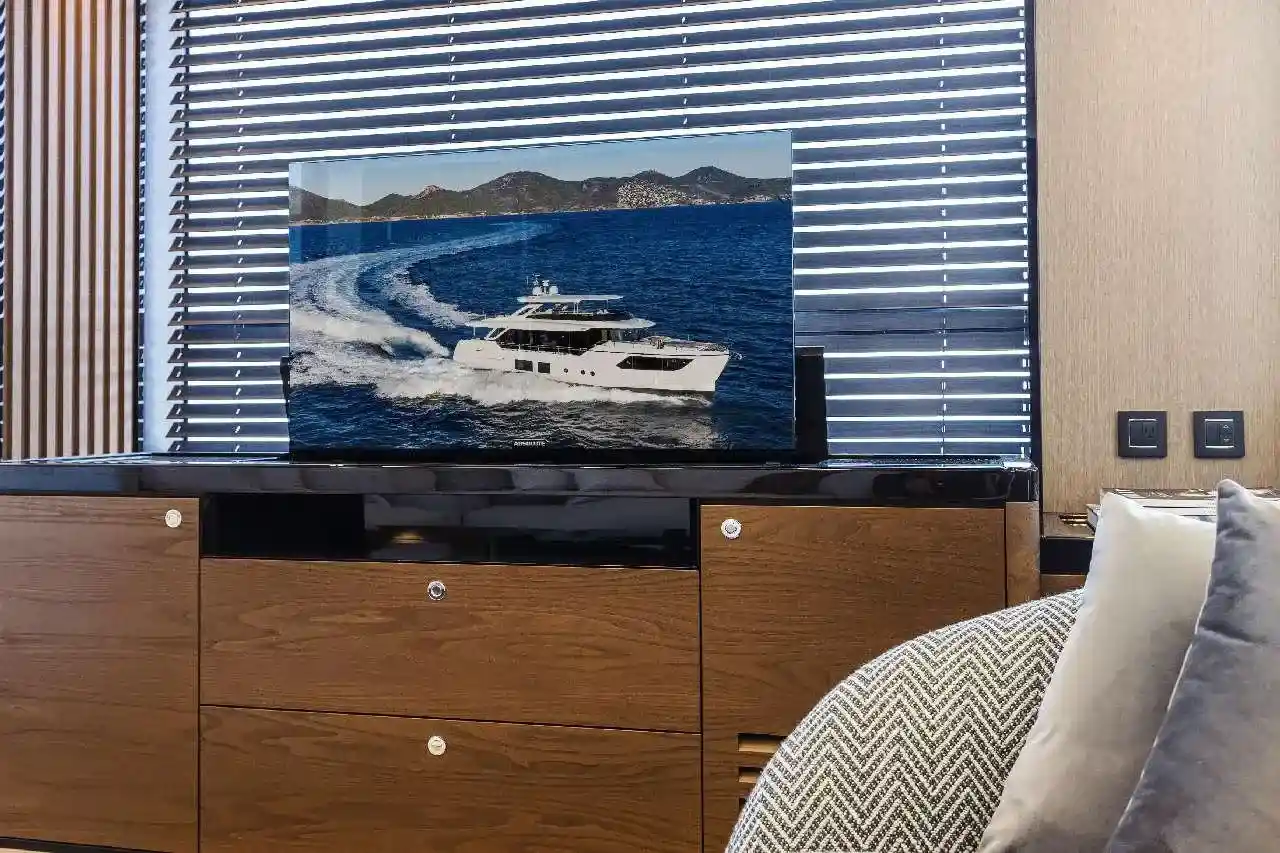 Thumbnail von Absolute Navetta 68