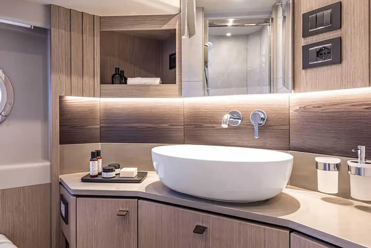 Thumbnail von Absolute Navetta 53