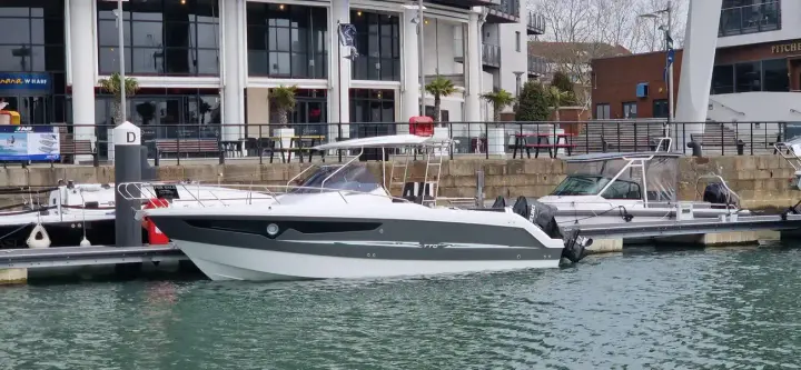 Galeon Galia 770 Sundeck Twin Engine and Bow Thruster