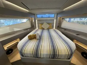 Thumbnail von Sealine C390 just arrived at TBS Hamble