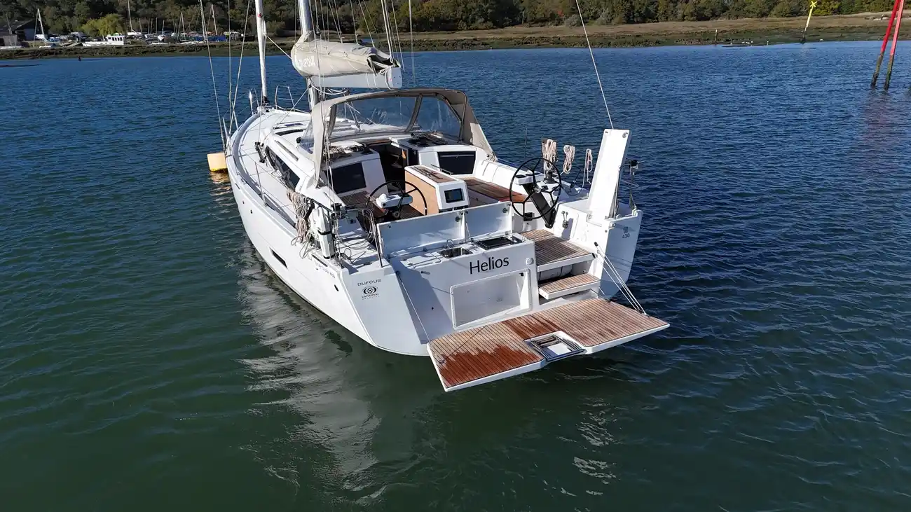 Thumbnail von Dufour 430 Grand Large Helios