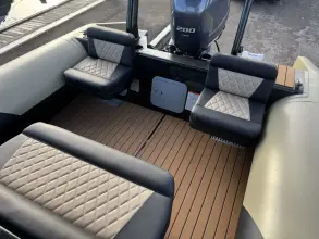 Thumbnail von Sealegs 7.5m Amphibious RIB