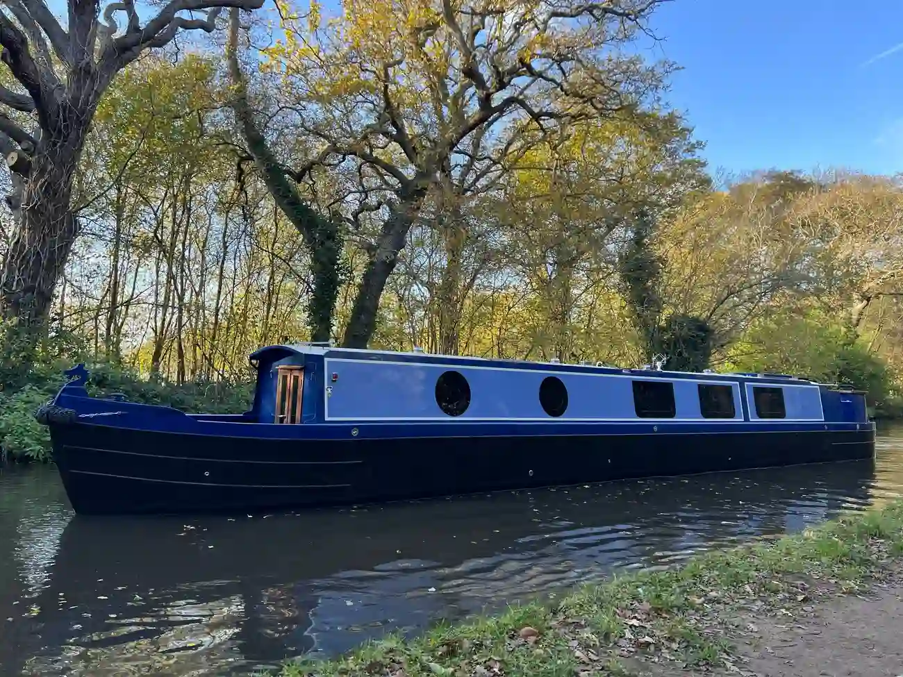 Dragon Boats 55ft Narrowboat Dragon 4