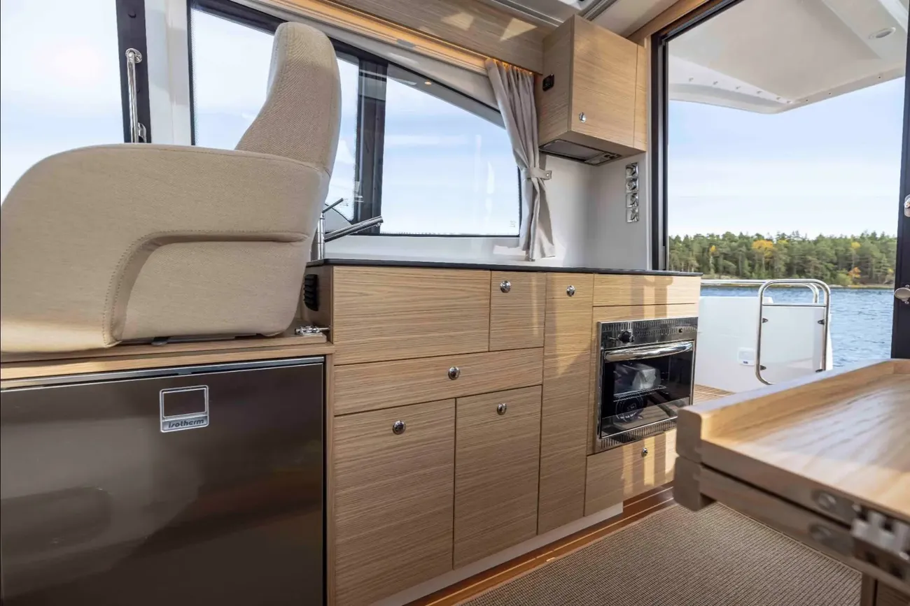 Thumbnail von Nimbus 365 Coupe