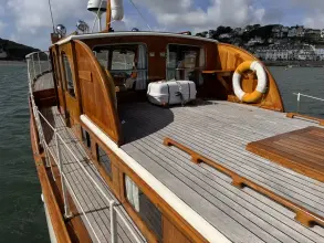 Thumbnail von Moody 43 Fred Parker 43' Fred Parker twin screw motor yacht