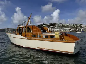 Thumbnail von Moody 43 Fred Parker 43' Fred Parker twin screw motor yacht