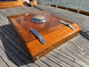 Thumbnail von Moody 43 Fred Parker 43' Fred Parker twin screw motor yacht