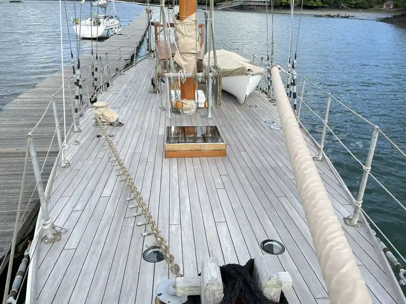 Thumbnail von Laurent Giles Dyarchy Gaff Cutter