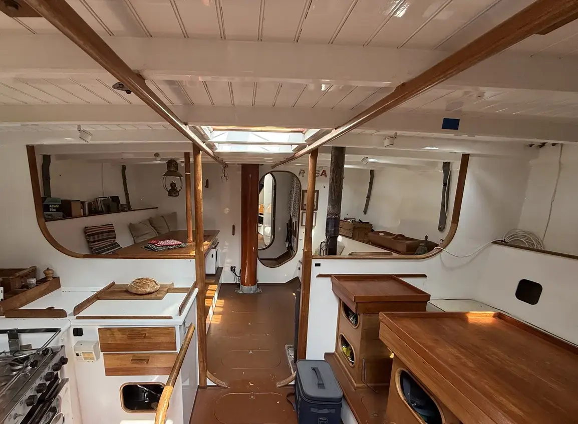 Thumbnail von Laurent Giles Dyarchy Gaff Cutter