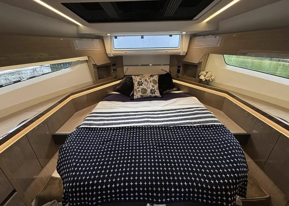 Thumbnail von Sealine F430