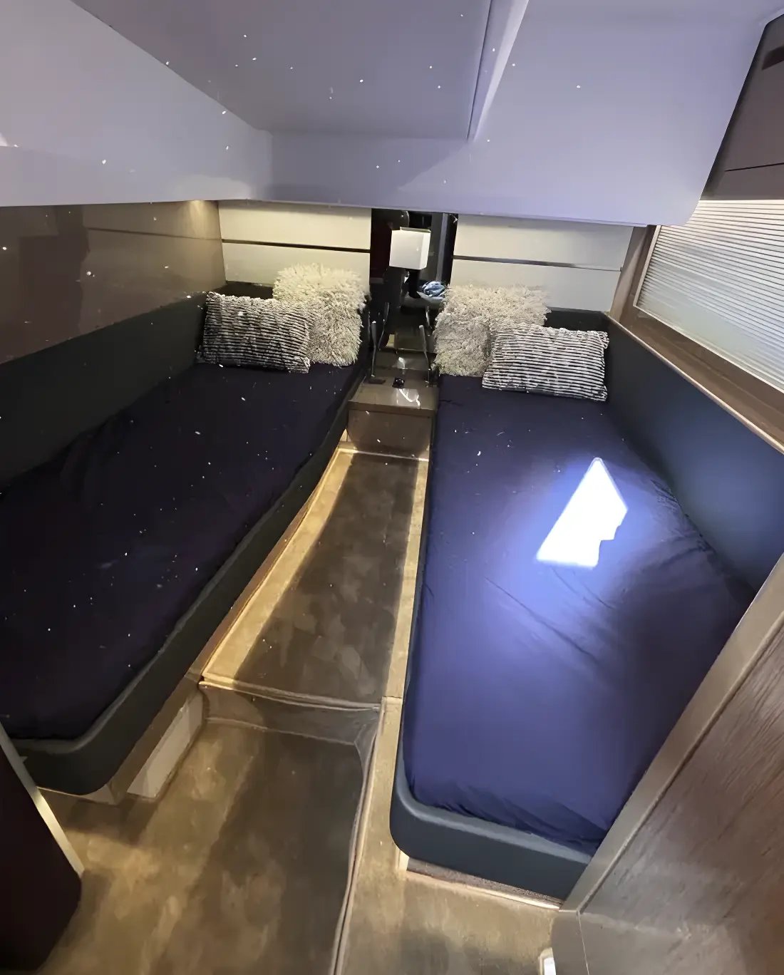 Thumbnail von Sealine F430