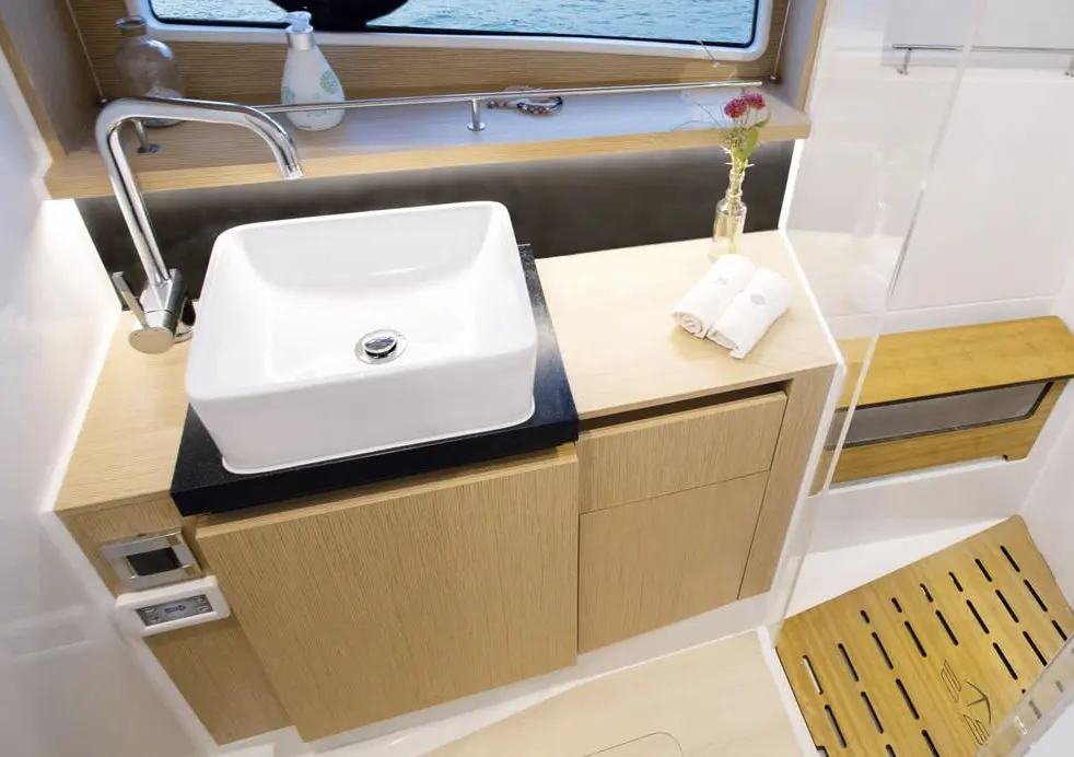 Thumbnail von Sealine F430