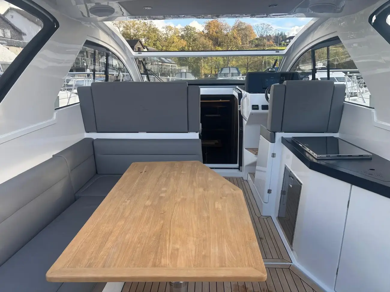 Thumbnail von Sealine S335