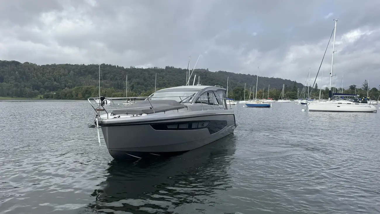 Thumbnail von Sealine S335