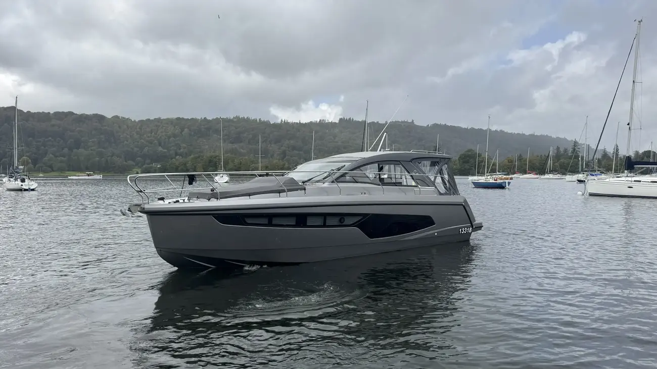 Thumbnail von Sealine S335