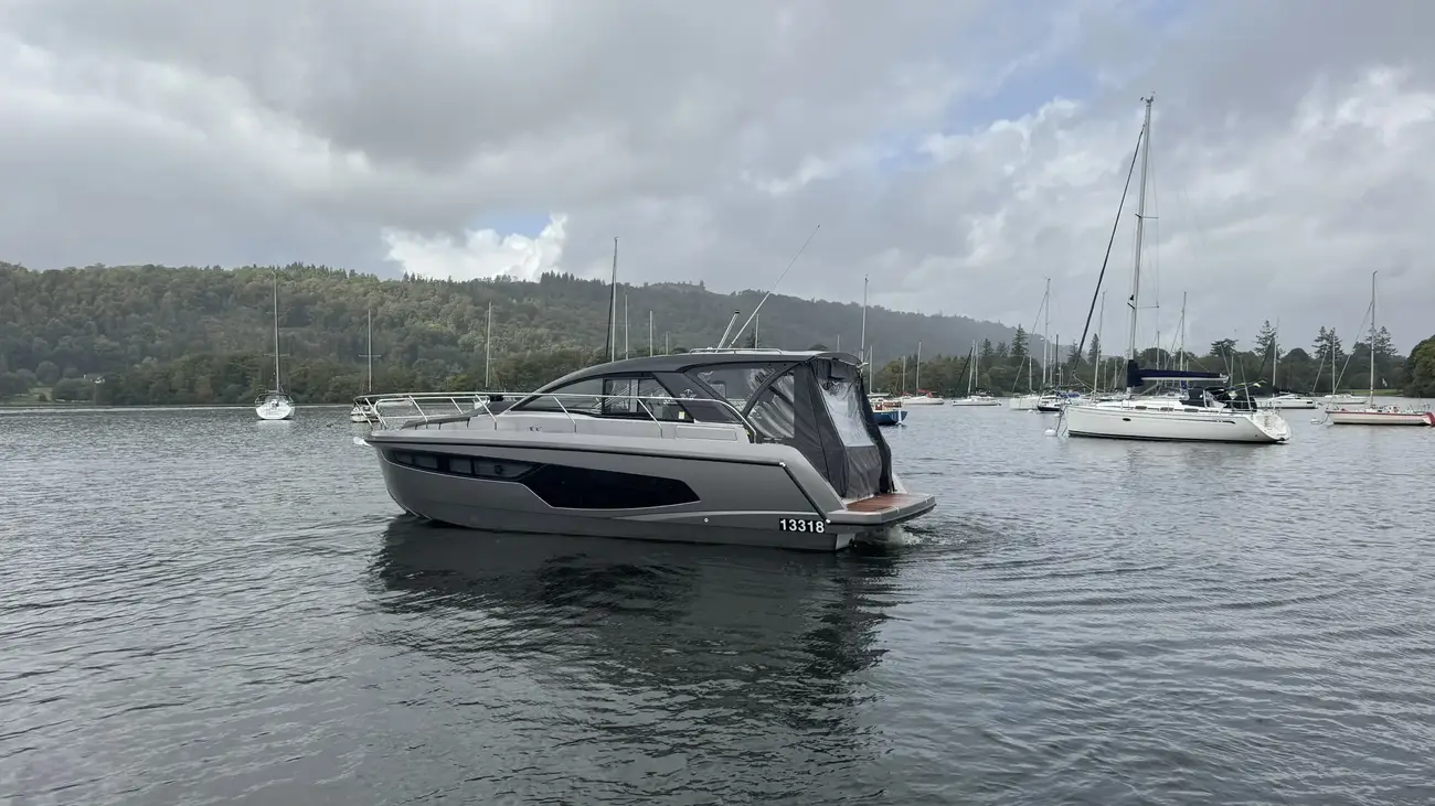 Thumbnail von Sealine S335