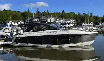 Thumbnail von Sealine S330 Just Us