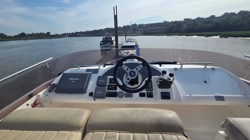 Thumbnail von Fairline Phantom 40