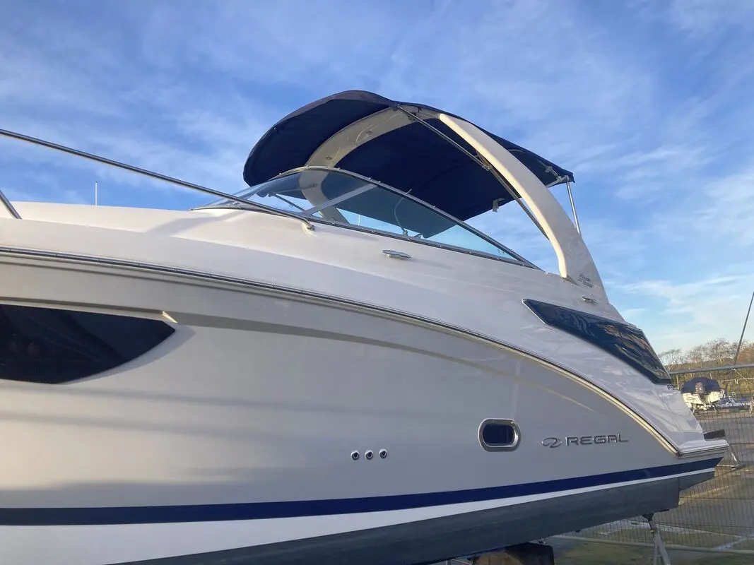 Thumbnail von Regal 26 Express Cruiser