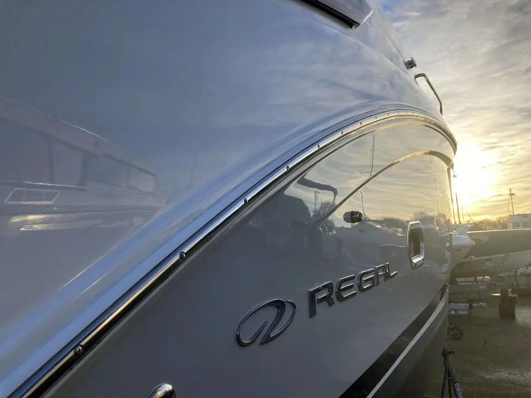 Thumbnail von Regal 26 Express Cruiser