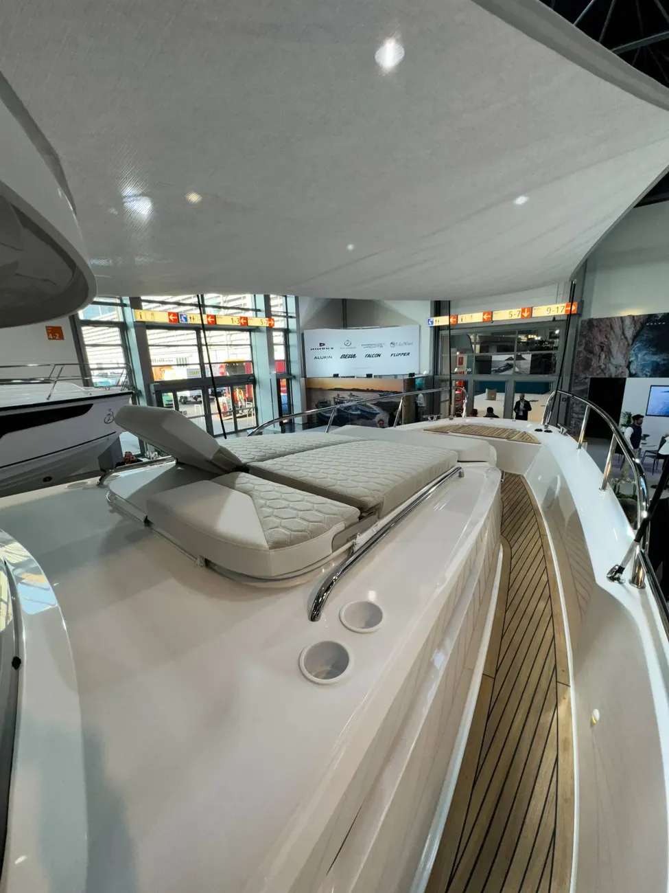 Thumbnail von Nimbus C11