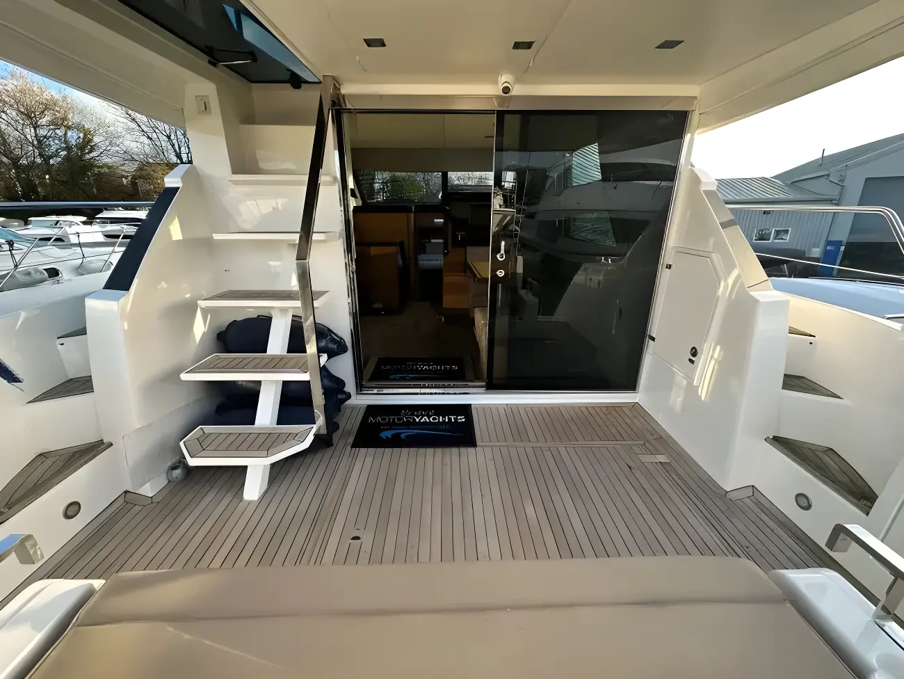 Thumbnail von Fairline Squadron 42