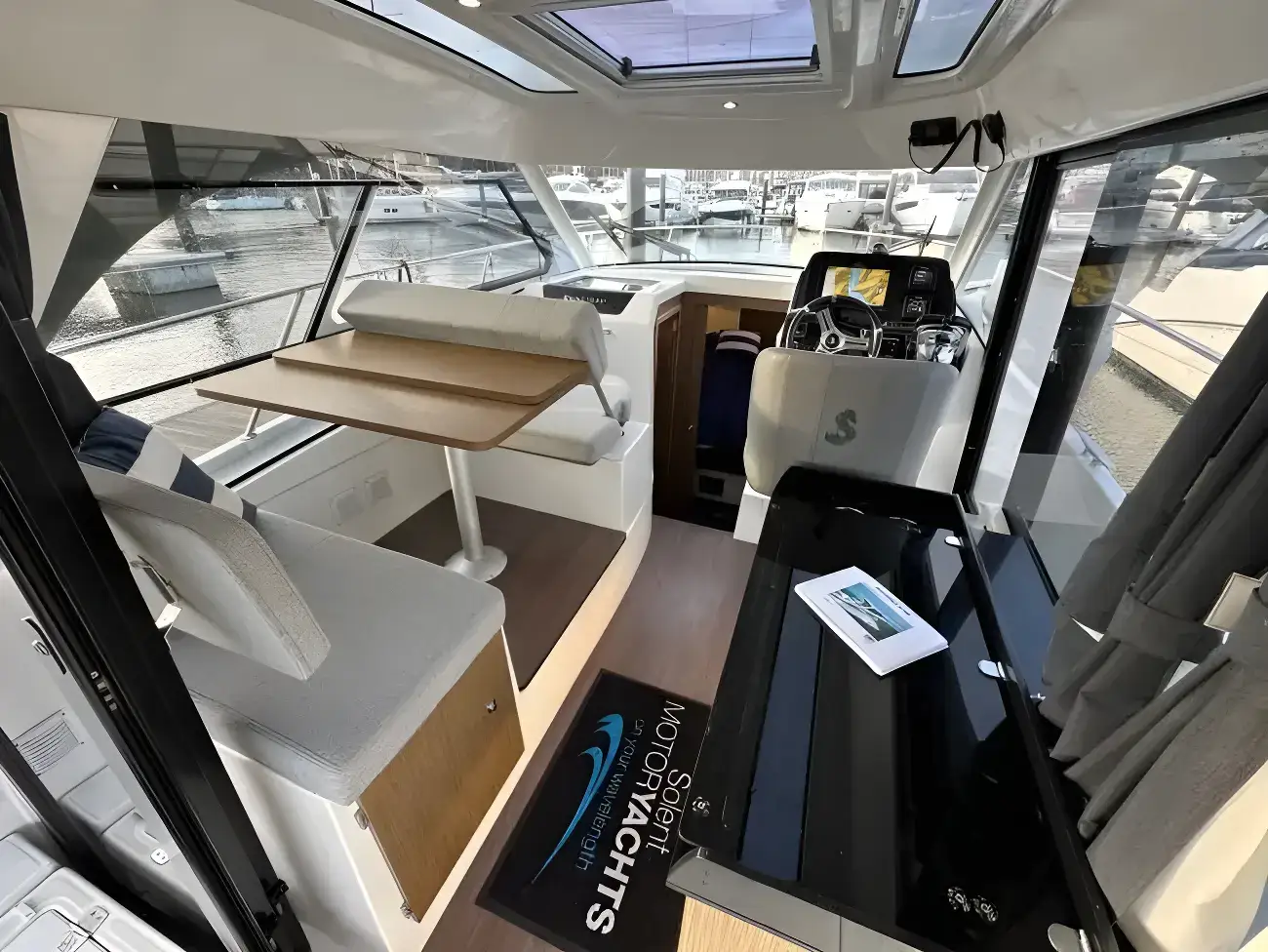 Thumbnail von Beneteau Antares 9