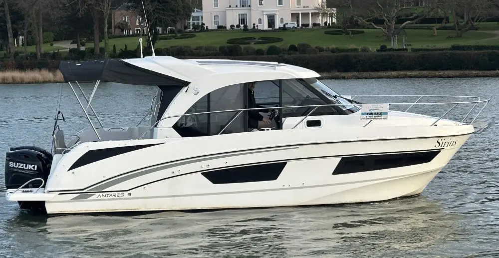 Thumbnail von Beneteau Antares 9