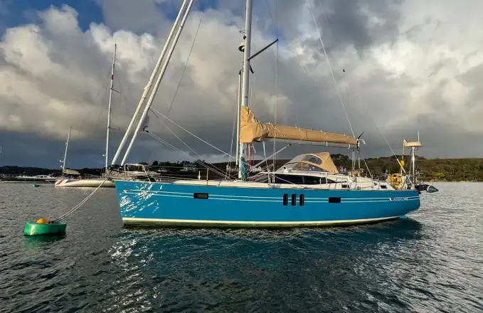 Southerly 420 BLUE DOLPHIN