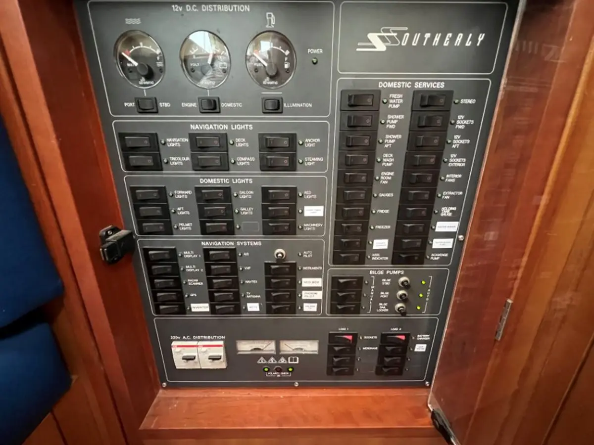 Thumbnail von Southerly 420 BLUE DOLPHIN