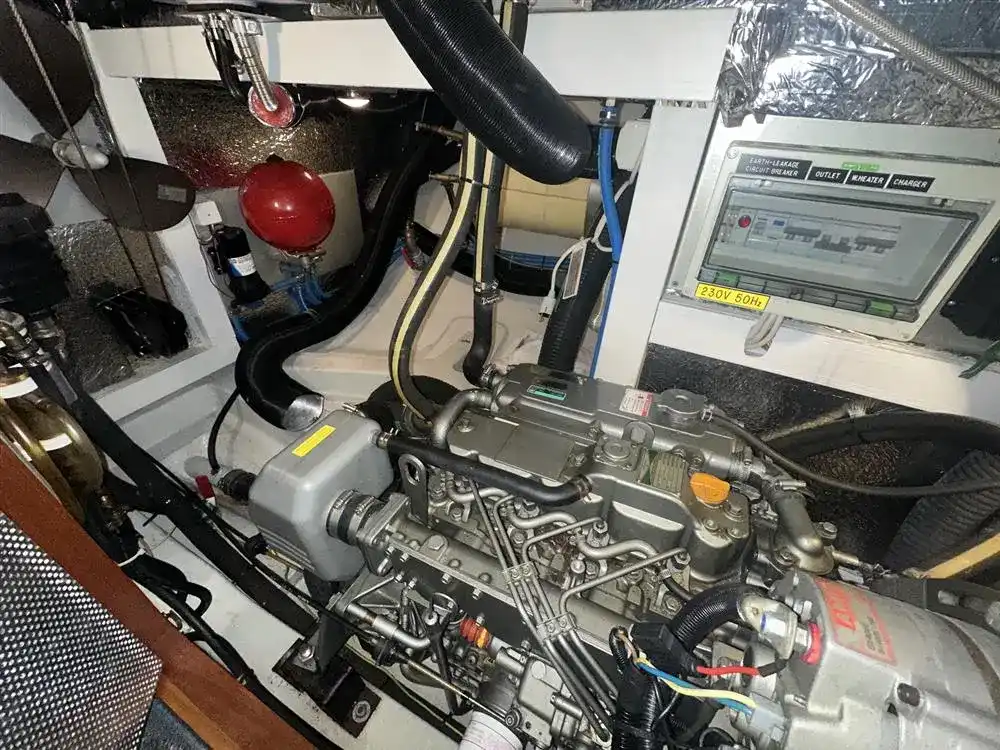 Thumbnail von Hallberg-Rassy 37