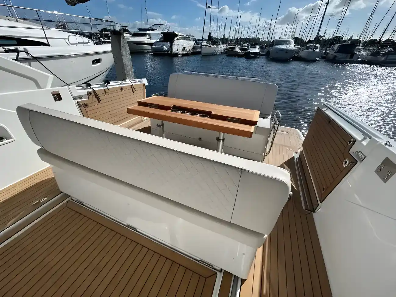 Thumbnail von Jeanneau DB37