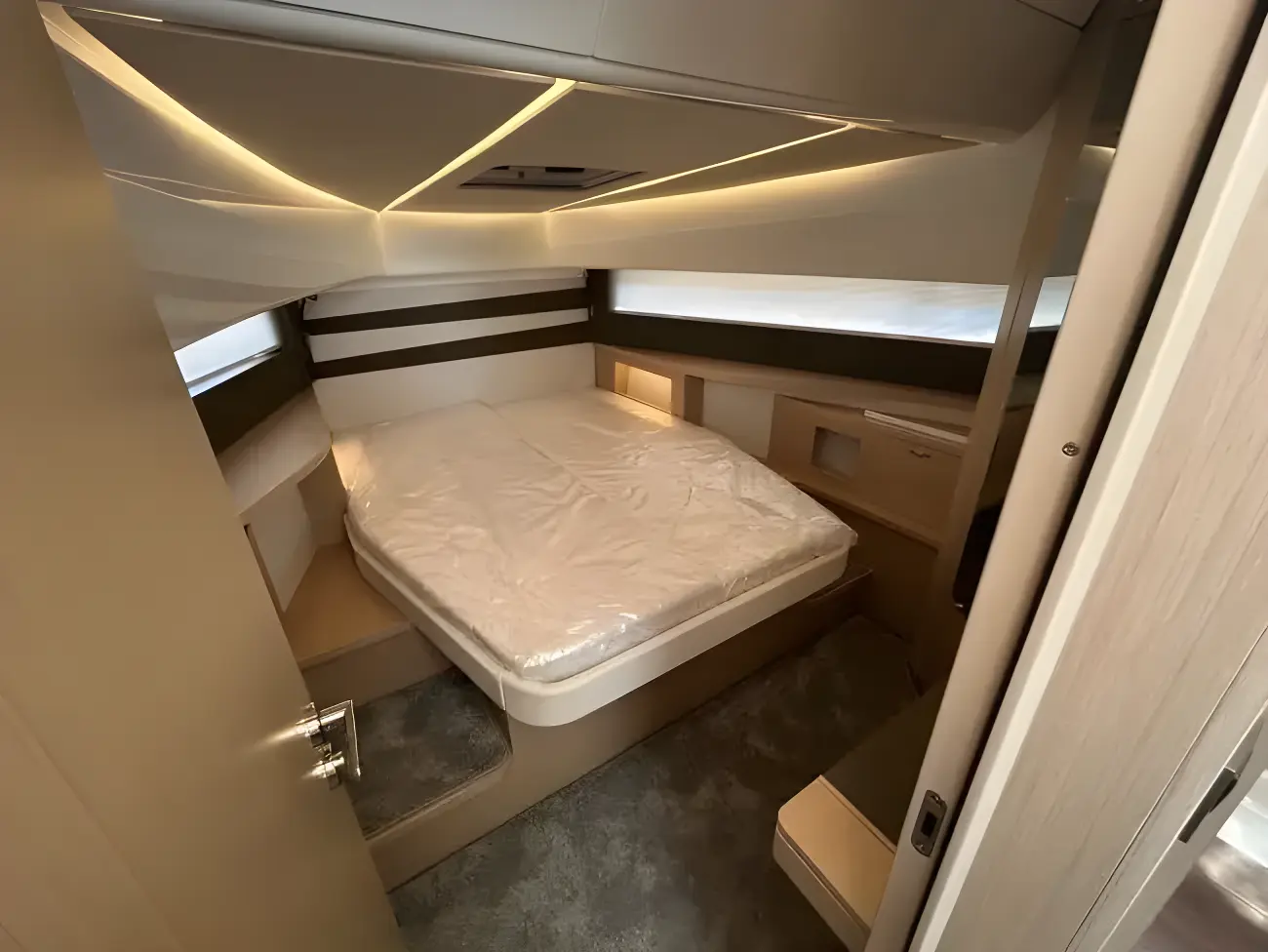 Thumbnail von Jeanneau DB37