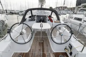Thumbnail von Beneteau Oceanis 30.1 Pure Drive