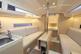 Thumbnail von Beneteau Oceanis 30.1 Pure Drive