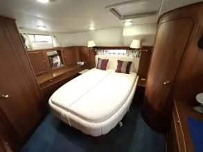 Thumbnail von Broom 41 Half Moon