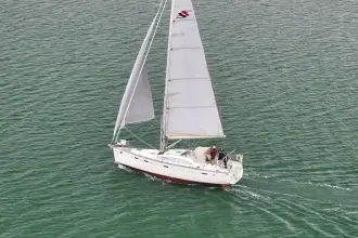 Thumbnail von Southerly 38 Snow Goose