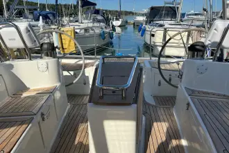 Thumbnail von Southerly 38 Snow Goose