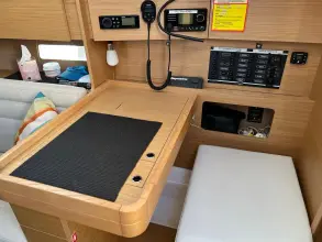 Thumbnail von Dufour 350 Grand Large Portia