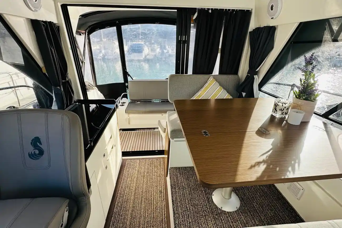 Thumbnail von Beneteau Antares 9