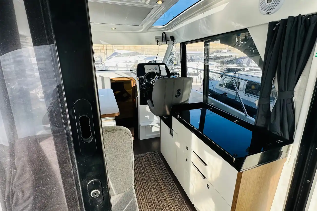 Thumbnail von Beneteau Antares 9