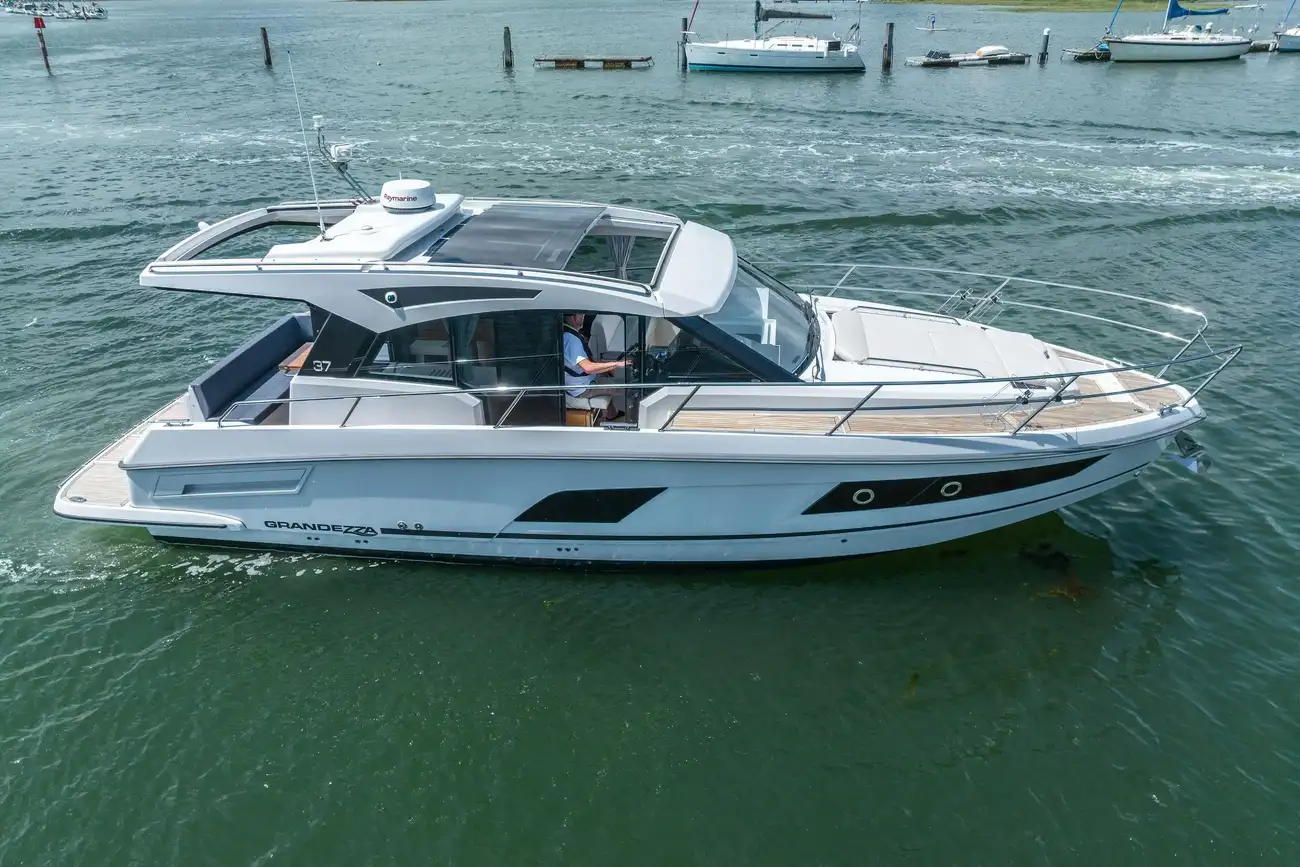 Thumbnail von Grandezza 37 CA Outcast