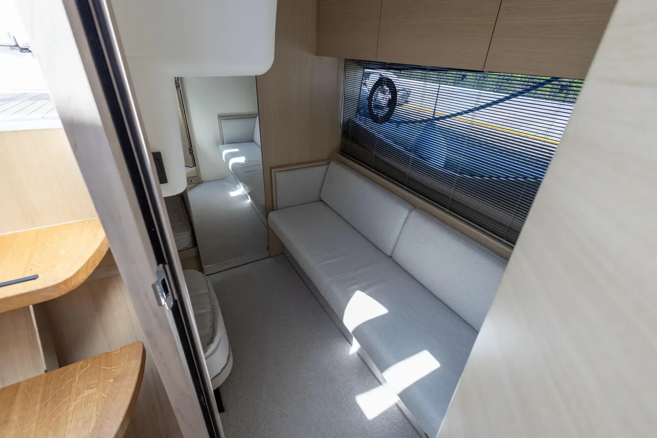 Thumbnail von Princess V40 Penelope Grace